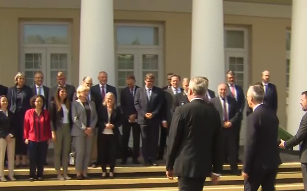 Family portrait with NATO Secretary General, Lithuanian President and NATO Permanent Representatives