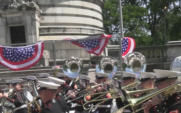 Quantico Marine Band performs at the Soldiers’ and Sailors’ Monument in New York during Fleet Week