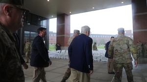 Senator Mitch McConnell recognizes, awards Victory Soldiers