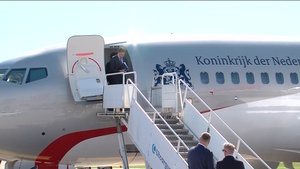 Arrival of Dutch Prime Minister at Vilnius airport