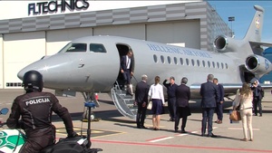 Arrival of Greek Prime Minister at Vilnius airport