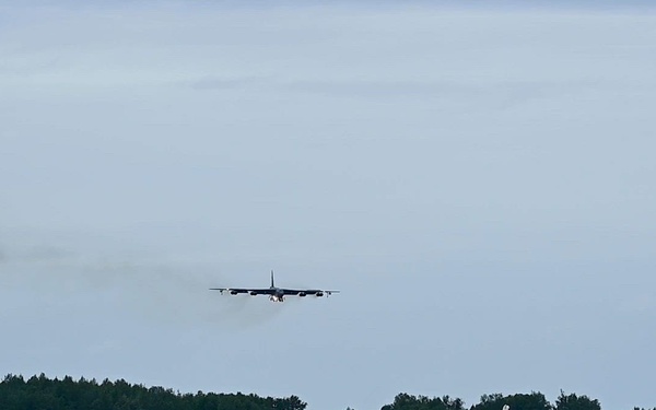 B-52s in JBER: Arrival