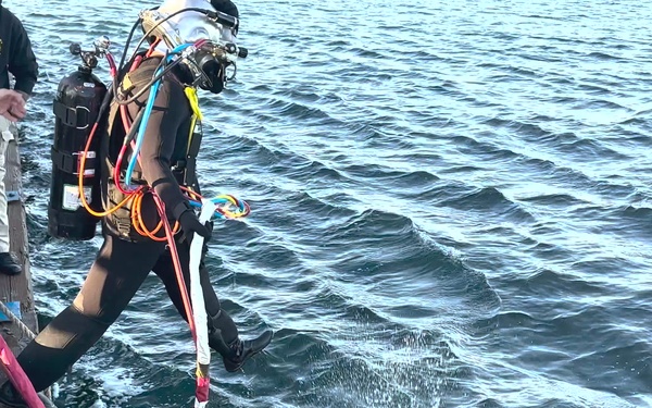 86th Engineer Dive Detachment Conduct Deepwater Dives