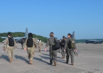 All-female aircrew, TLR Airmen participate in Smithsonian’s &quot;S.H.E. Can&quot; graduation