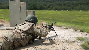 M249 light machine gun weapons qualification at Fort Indiantown Gap