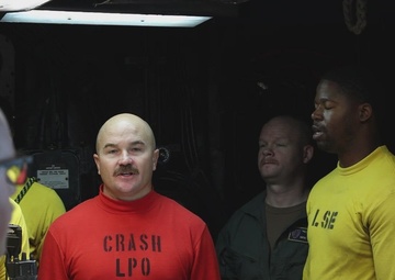 USS Bataan Sailors Conduct Preflight Operations