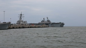USS Iwo Jima Transits to Naval Station Norfolk