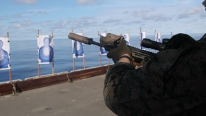 Battalion Landing Team 2/1 conduct small arms deck shoot