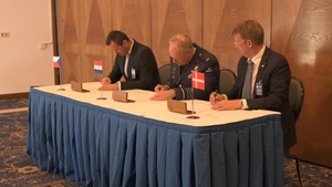 US Secretary of Defense hosts world leaders during UDCG