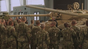 Trainees Tour the Armor and Cavalry Collection (B-Roll)