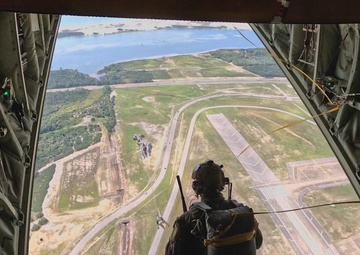 Crews conduct four-ship formation flight, jump operations for JCOC