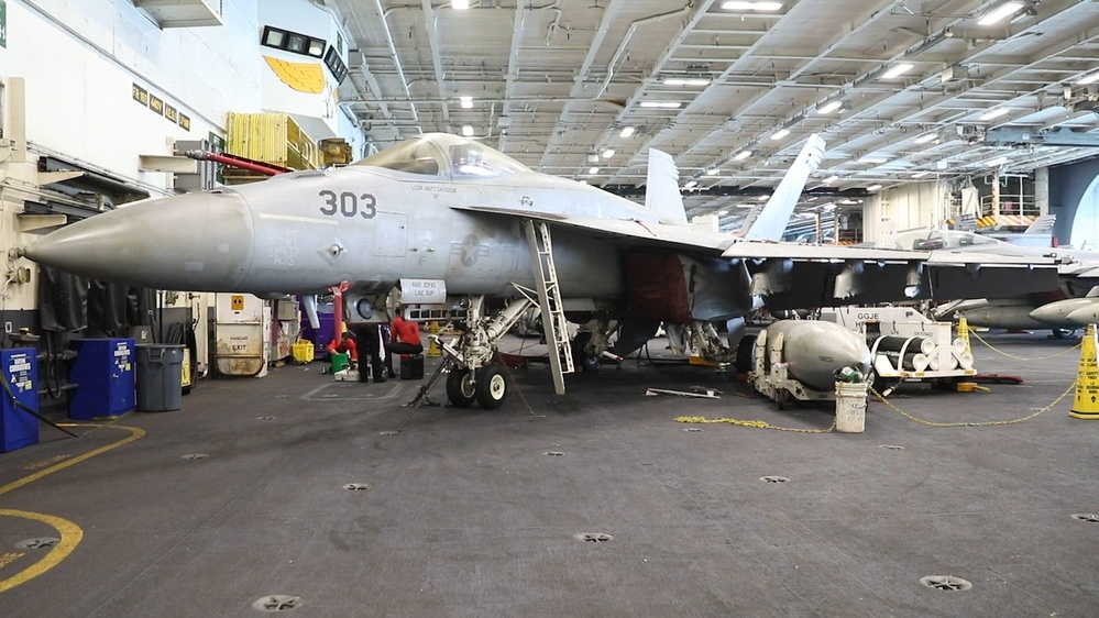 DVIDS - Video - Super Hornet Maintenance