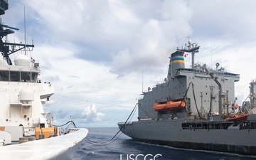 USCGC Munro Conducts Fueling at Sea with USNS Yukon