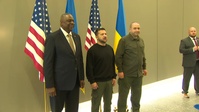US Secretary of Defense meets with Ukrainian President