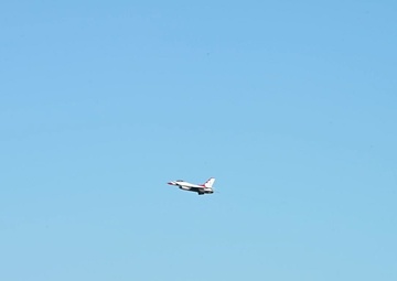 USAF Thunderbirds Finally Arrive for TOTR