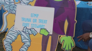 Exceptional Family Member Program Throws a Trunk-or-Treat For Soldiers Family Members on Fort Stewart