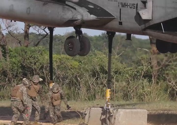 Combat Logistics Battalion 31 performs Helicopter Support Team Exercise