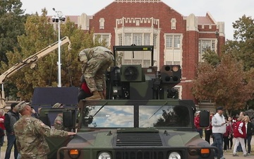 B-Roll: Oklahoma National Guard supports OU military appreciation day