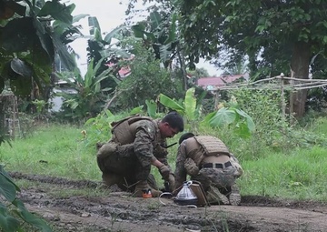 B-Roll: MRF-SEA and Philippine Marines conduct EOD scenarios