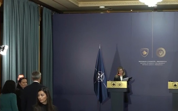 Joint press conference by the NATO Secretary General and Dr Vjosa Osmani of Kosovo (opening remarks) - IT - 20/11/23