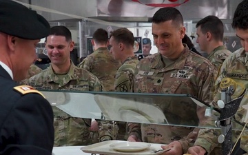 1BCT DFAC holds Thanksgiving for 10th Mountain Division Soldiers