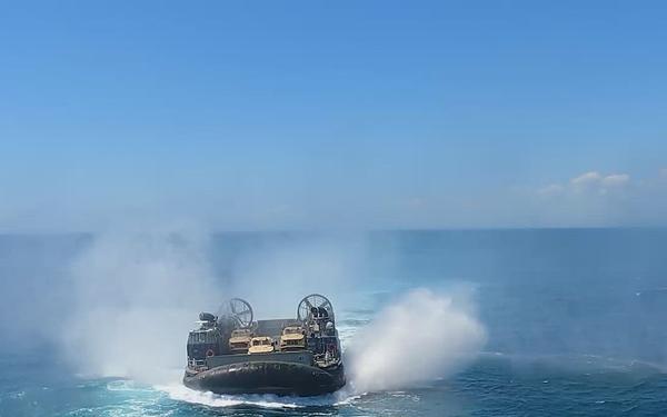 USS Bataan Conducts LCAC Operations