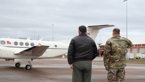 Governor Lee and Maj. Gen. Ross visit McGhee Tyson Air National Guard Base.