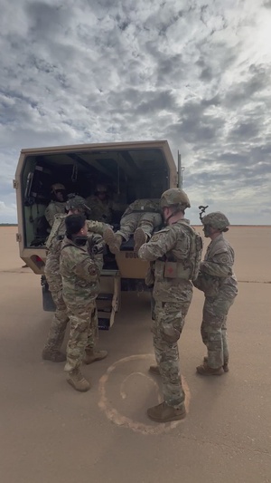 Paratroopers train on aeromedical evacuations