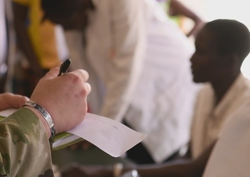 176th Soldiers, Kenya Defence Forces provide medical aid to local Kenyans