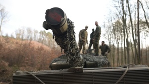 Raw Footage: Exercise Dragon continues in Poland