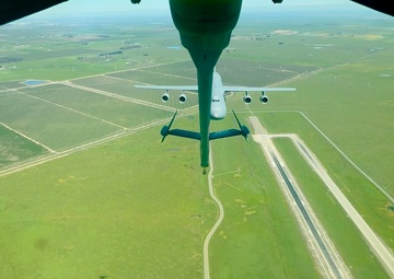 Travis AFB hosts Wings Over Solano air show, open house