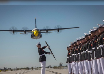 Behind the Shot - Fat Albert Visits MCAS Yuma
