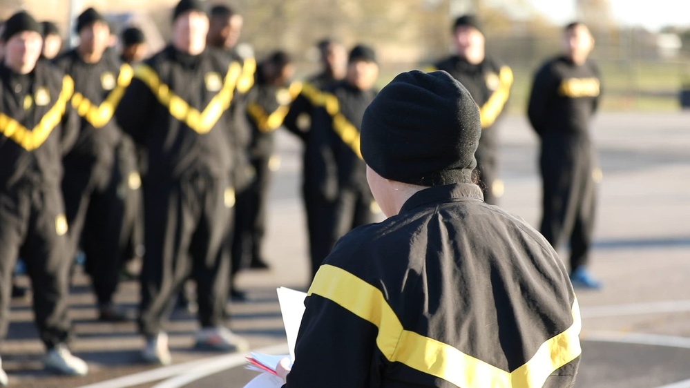 DVIDS - Video - Soldiers conduct physical readiness training