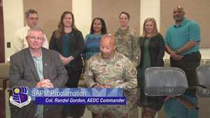 AEDC Commander Delivers SAPR Proclamation