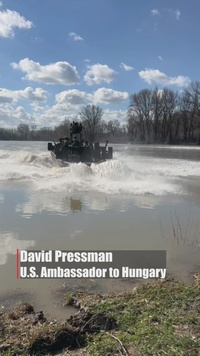 U.S. Navy Special Warfare Combat Crewmen and Hungarian special operations forces conduct riverine training during visit from distinguished visitors