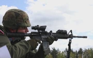 NATO troops get familiar with U.S. Army’s M4 rifle platform