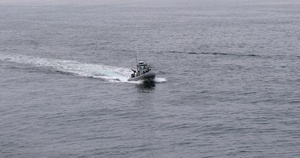 Abraham Lincoln pulls into San Diego