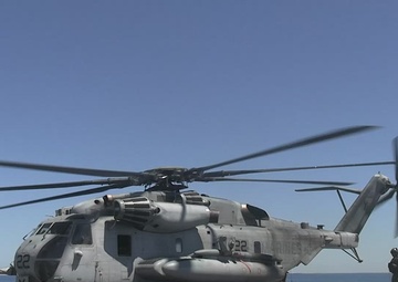 Forward Command Element Disembarks from USS New York