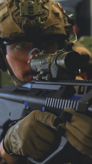 Reel: U.S., Australia rehearse close-quarters tactics