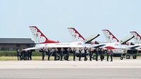 Heroes of Flight Airshow: Thunderbirds demonstration