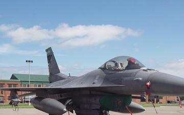 Aircraft arrive at Kentucky Air National Guard for Thunder air show