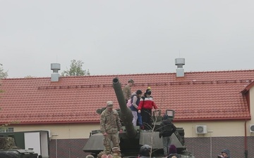 Polish school children visit 3rd ID soldiers
