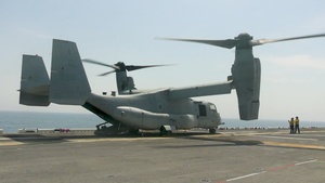 VMM-365 (REIN) MV-22B Osprey Disembarks USS Wasp (LHD 1)