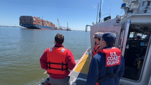 Key Bridge Unified Command Incident Commanders observe progress of response