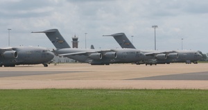 Soldiers with 1st BCT, 10th MTN DIV (LI) conduct joint air haul operations with U.S. Air Force and RCAF