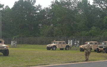 Soldiers with the 10th MTN DIV (LI) conduct movement of the division higher command