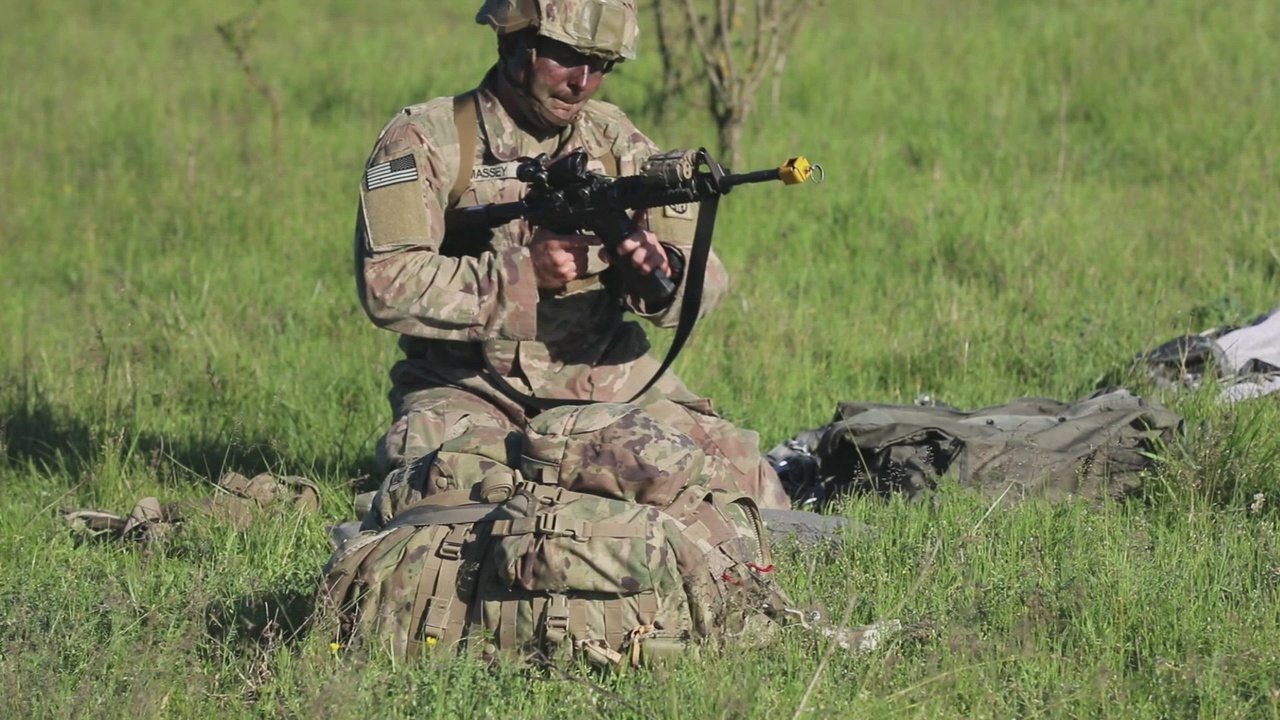 s_army 720h_q95.jpg