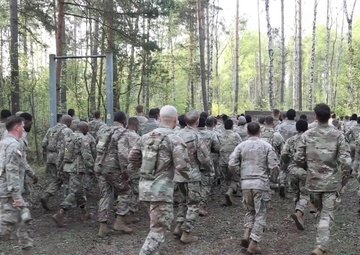 Joint Multinational Training Group- Ukraine: Soldier in Air Assault Course