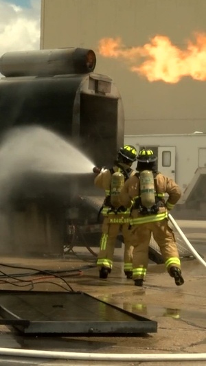 Iowa ANG firefighters train with ARFF trainer