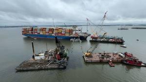 Continued preps for removals of M/V Dali